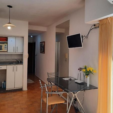 Departamento en el centro de la Ciudad. Para 2 personas Ciudad Autónoma de Ciudad Autónoma de Buenos Aires Exterior foto